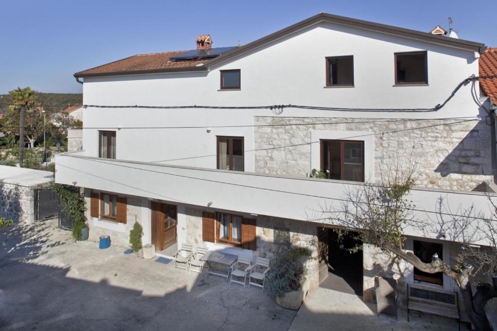 Holiday Apartment In Funtana With Balcony, Air Conditioning, Wifi, Washing Machine 4982-1 Exterior photo